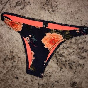 Triangl swimsuit bottom never worn